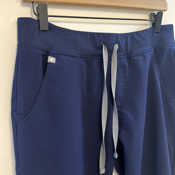 FIGS ZamoraT™ Jogger Scrub Pants - Navy - Picture 4 of 6